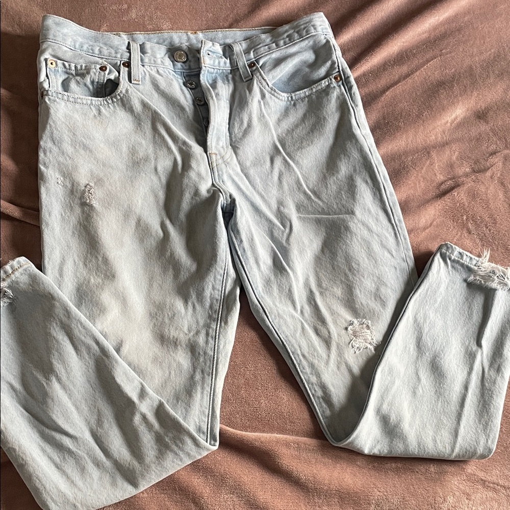Levi's Women's Light Blue High Rise Jeans